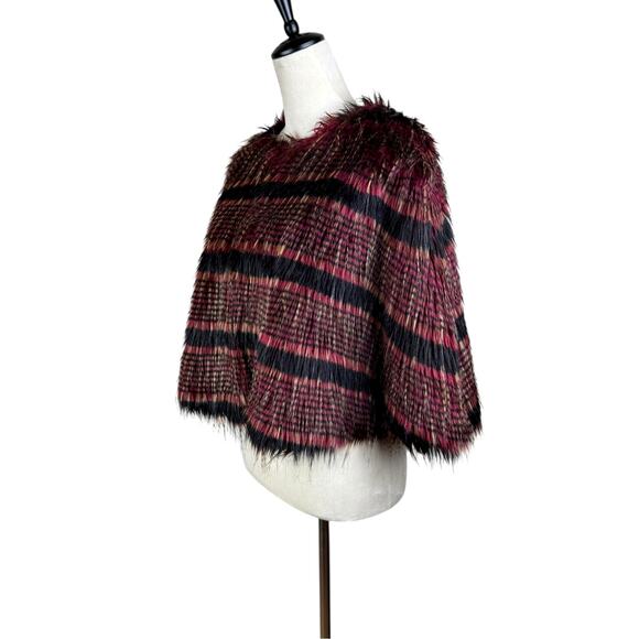 Collection Eighteen NWT Womens Striped Red and Black Faux Fur Poncho Shawl - Picture 3 of 12